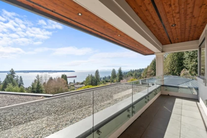 Hallway Photo of 3185 Benbow Road, West Vancouver, BC