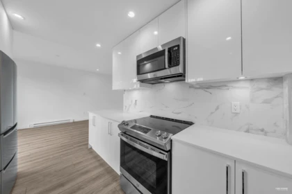 7 4300 Thompson Road, Richmond, BC, Richmond — Townhouse for sale