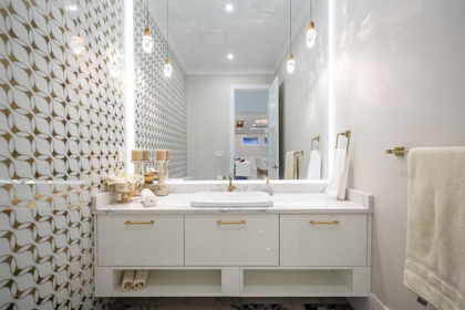 Powder Room Photo of 13110 57 Avenue, Surrey, BC