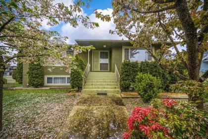 7340 Imperial Street, Burnaby, BC, Burnaby — Single Family Residence for sale