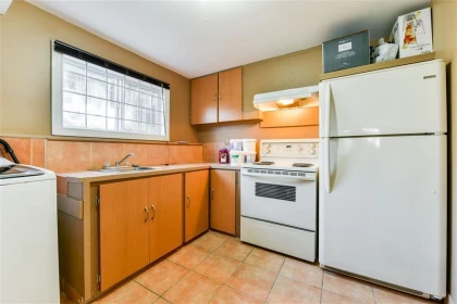 Guest Bathroom Photo of 7340 Imperial Street, Burnaby, BC