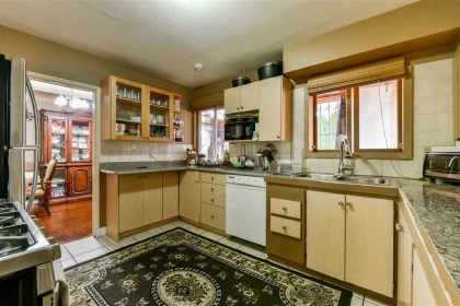 Kitchen Island Photo of 7340 Imperial Street, Burnaby, BC