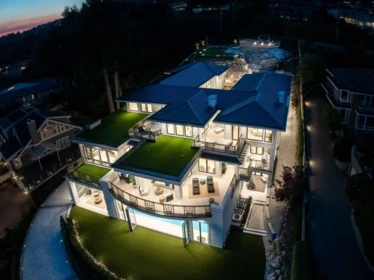 Fitness Center Photo Near 835 Farmleigh Road, West Vancouver, BC