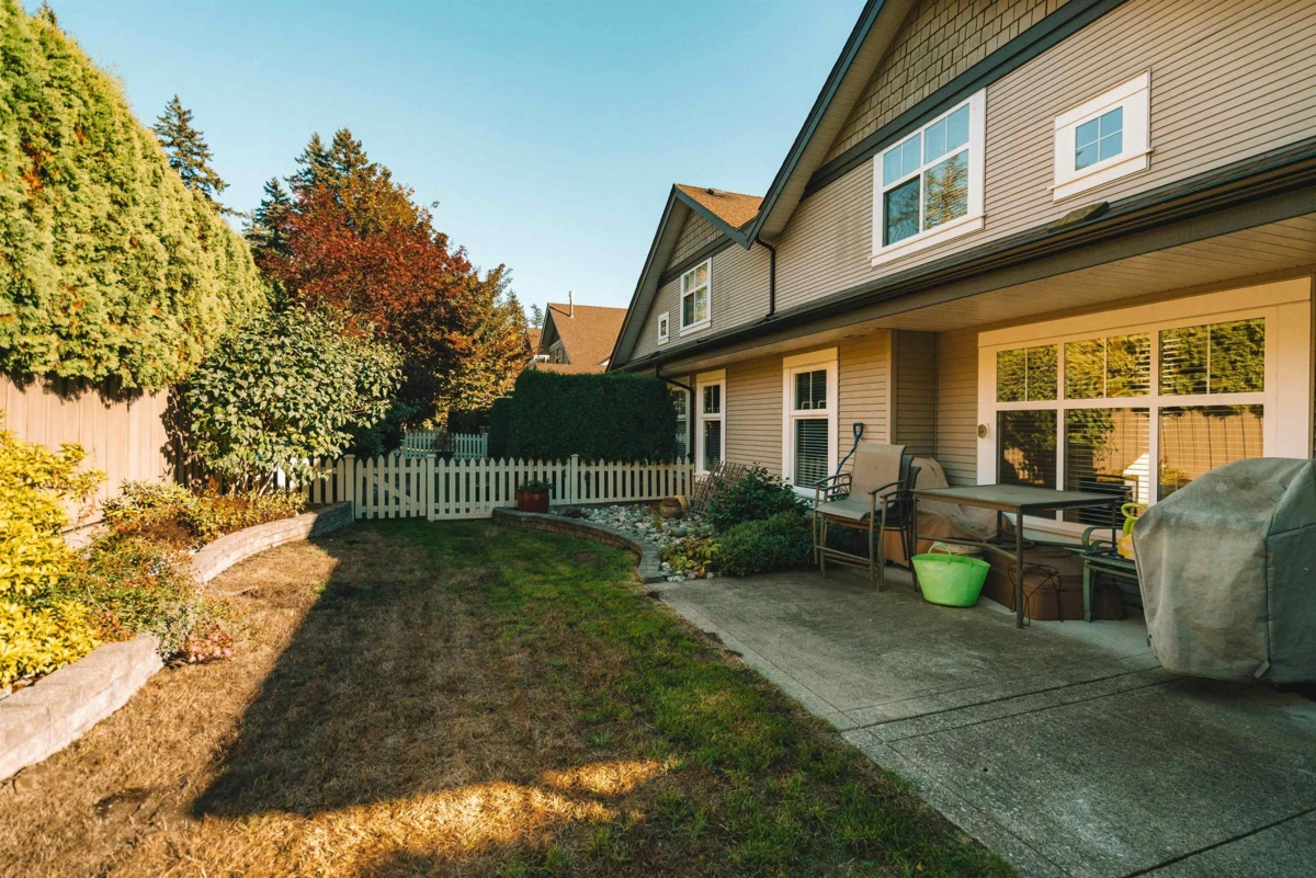 Exterior Rear Photo of 19 14877 33 Avenue, Surrey, BC