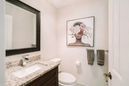 Primary Bathroom Photo of 19 14877 33 Avenue, Surrey, BC