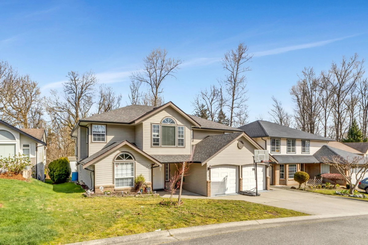 Exterior Rear Photo of 2 3770 Clearbrook Road, Abbotsford, BC