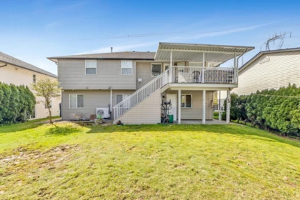 Hot Tub / Spa Photo of 2 3770 Clearbrook Road, Abbotsford, BC