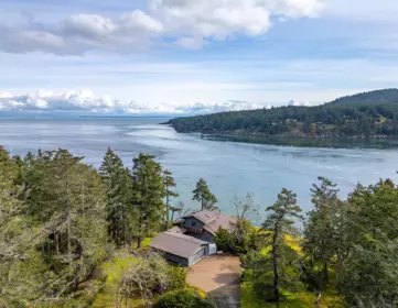 379 Mary Ann Point Road, Galiano Island, BC, Galiano Island — Single Family Residence for sale