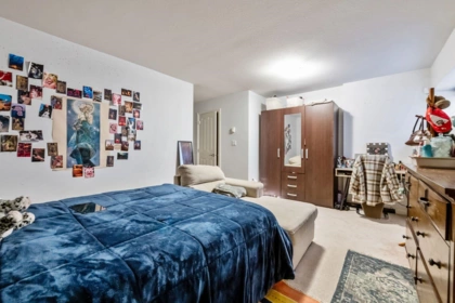 Hallway Photo of 37 16760 61 Avenue, Surrey, BC