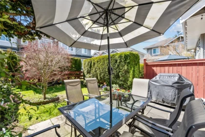Kitchen Island Photo of 37 16760 61 Avenue, Surrey, BC