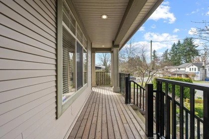 Backyard Photo of 1 3008 Ash Street, Abbotsford, BC