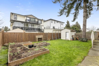 Hallway Photo of 12717 114 Avenue, Surrey, BC