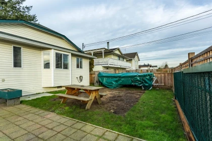 Mudroom Photo of 12717 114 Avenue, Surrey, BC