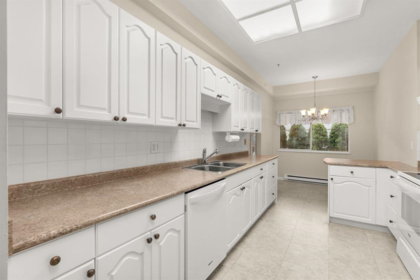 Powder Room Photo of 108 1153 54a Street, Delta, BC