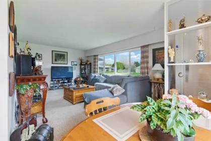 Hallway Photo of 8687 Elm Drive, Chilliwack, BC