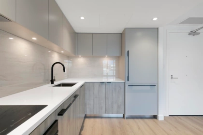 Primary Bedroom Photo of 307 755 Harbourside Drive, West Vancouver, BC