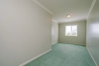 Entry Foyer Photo of 5007 Boundary Road, Abbotsford, BC