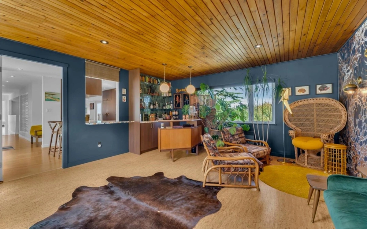 Dining Area Photo of 5065 Wilson Drive, Tsawwassen, BC