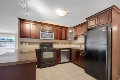 403 1310 Victoria Street, Squamish, BC, Squamish — Apartment/Condo for sale