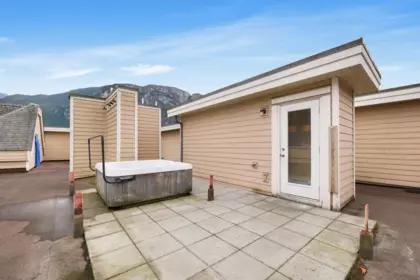 Guest Bathroom Photo of 403 1310 Victoria Street, Squamish, BC