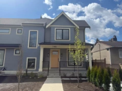 1 902 First Street, New Westminster, BC