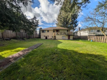 Primary Bedroom Photo of 1681 Smith Avenue, Coquitlam, BC