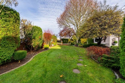 Front Yard Photo of 16545 10 Avenue, Surrey, BC