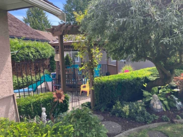 Garden / Landscaping Photo of 16545 10 Avenue, Surrey, BC