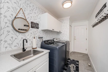 Mudroom Photo of 16545 10 Avenue, Surrey, BC