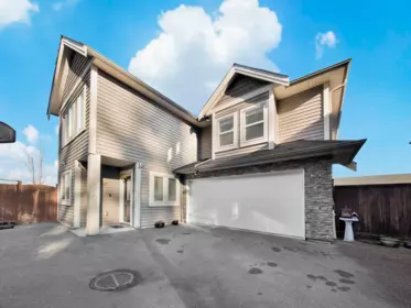 Swimming Pool Photo of 2 20209 98a Avenue, Langley, BC