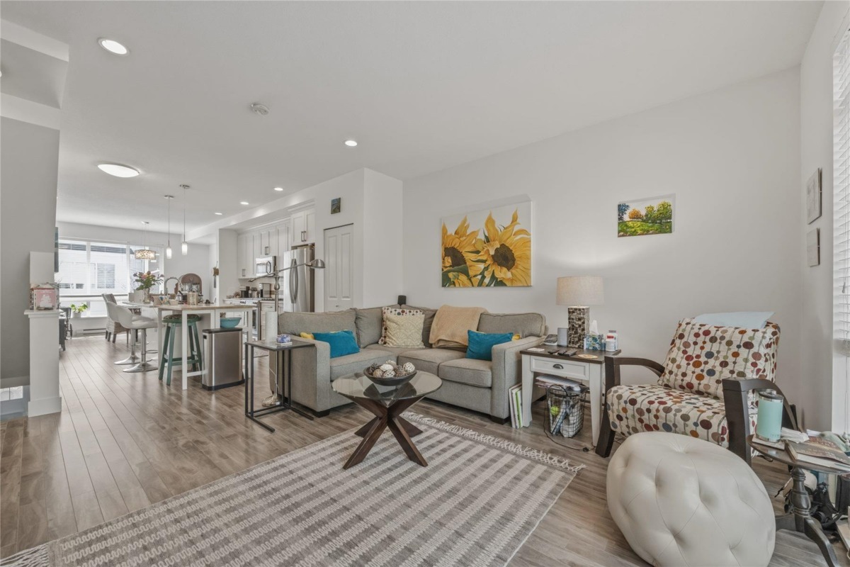 Living Room Photo of 67 3039 156 Street, Surrey, BC