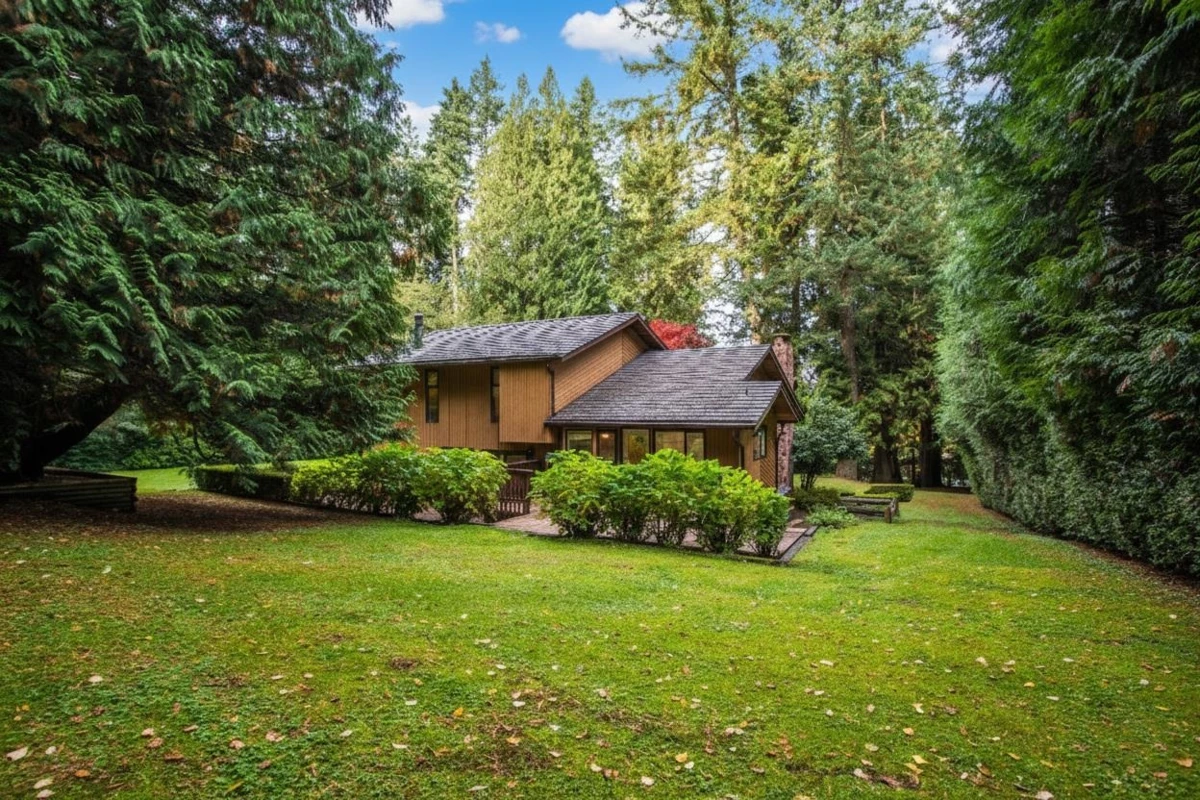 Exterior Rear Photo of 13915 27 Avenue, Surrey, BC