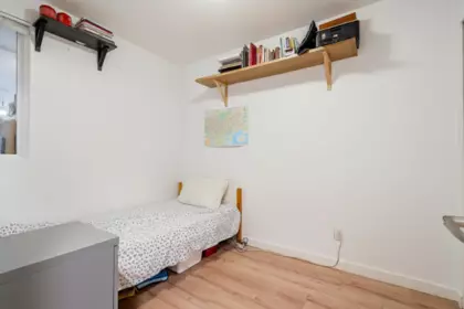 212 868 Kingsway, Vancouver, BC, Vancouver — Apartment/Condo for sale