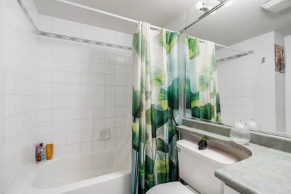 Powder Room Photo of 212 868 Kingsway, Vancouver, BC