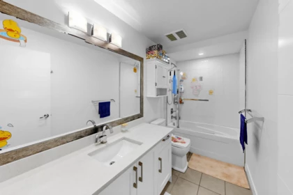 Laundry Room Photo of 401 1990 Westminster Avenue, Port Coquitlam, BC
