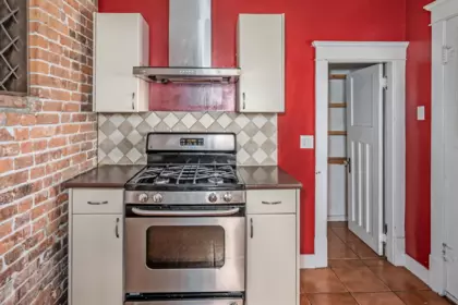 Office / Den Photo of 6085 Quebec Street, Vancouver, BC