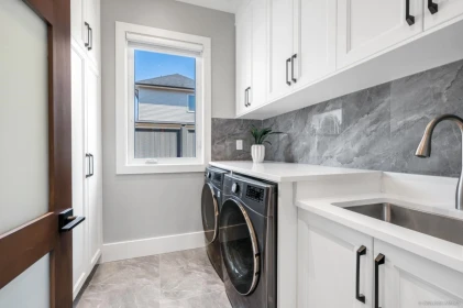Hot Tub / Spa Photo of 5720 Woodwards Road, Richmond, BC