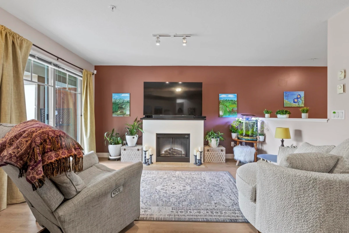 Family Room Photo of 302 12248 224 Street, Maple Ridge, BC