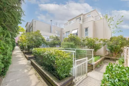 D 3439 E 43rd Avenue, Vancouver, BC, Vancouver — Townhouse for sale