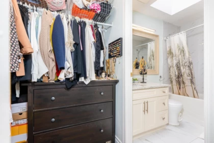 Powder Room Photo of D 3439 E 43rd Avenue, Vancouver, BC