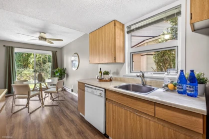 Breakfast Nook Photo of 101 7120 133 Street, Surrey, BC