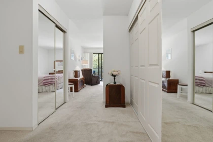 Mudroom Photo of 208 15300 17 Avenue, Surrey, BC