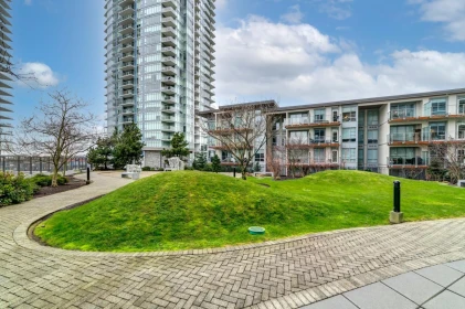 Front Yard Photo of 1004 3100 Windsor Gate, Coquitlam, BC