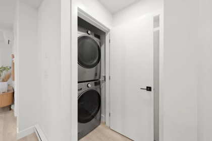 Basement Recreation Room Photo of 208 15353 17 Avenue, Surrey, BC