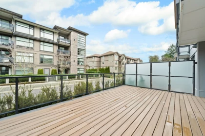 Garden / Landscaping Photo of 208 15353 17 Avenue, Surrey, BC