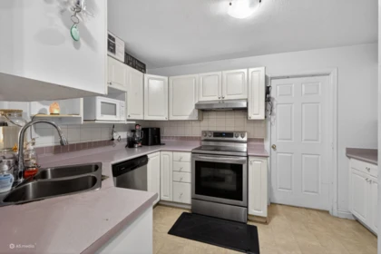 Breakfast Nook Photo of 117 7161 121 Street, Surrey, BC