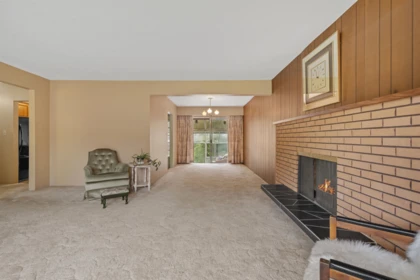 Breakfast Nook Photo of 11688 Darby Street, Maple Ridge, BC