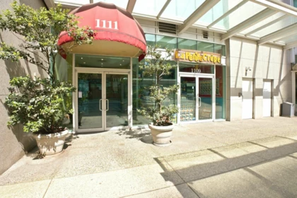 Backyard Photo of 3405 1111 W Pender Street, Vancouver, BC