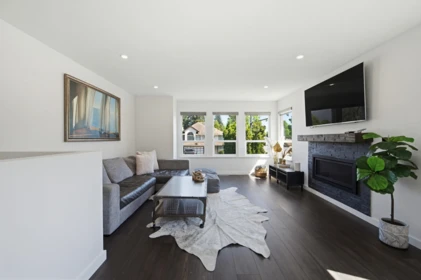 Breakfast Nook Photo of 12477 230 Street, Maple Ridge, BC