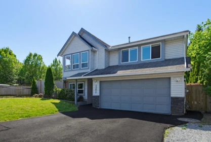 Swimming Pool Photo of 12477 230 Street, Maple Ridge, BC